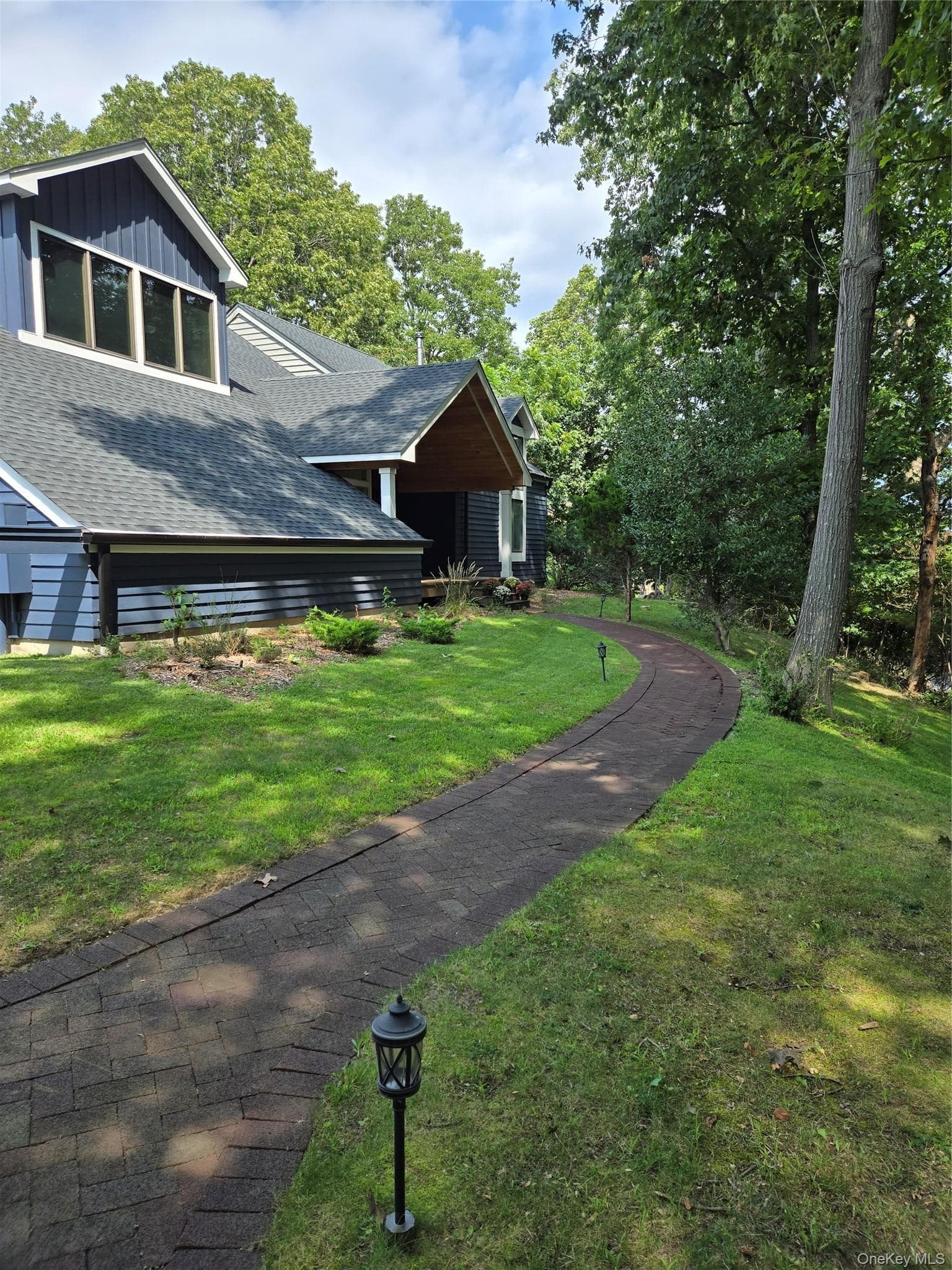 7 Waterview Drive thumbnail 4