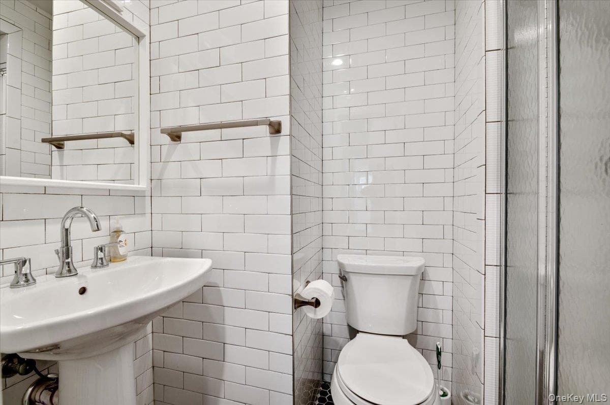 845 E Walnut Street thumbnail 15
