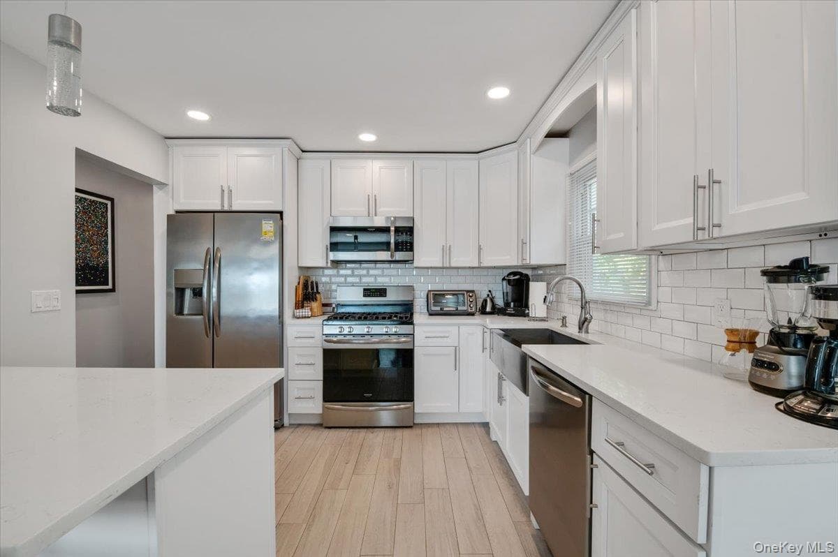 845 E Walnut Street thumbnail 3