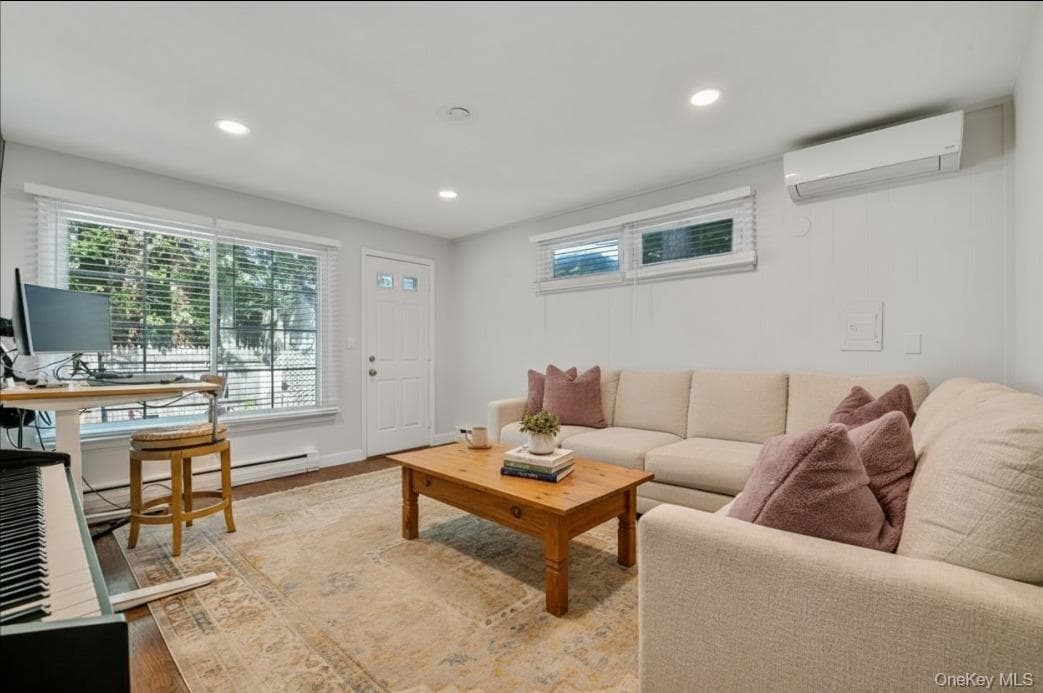 845 E Walnut Street thumbnail 19