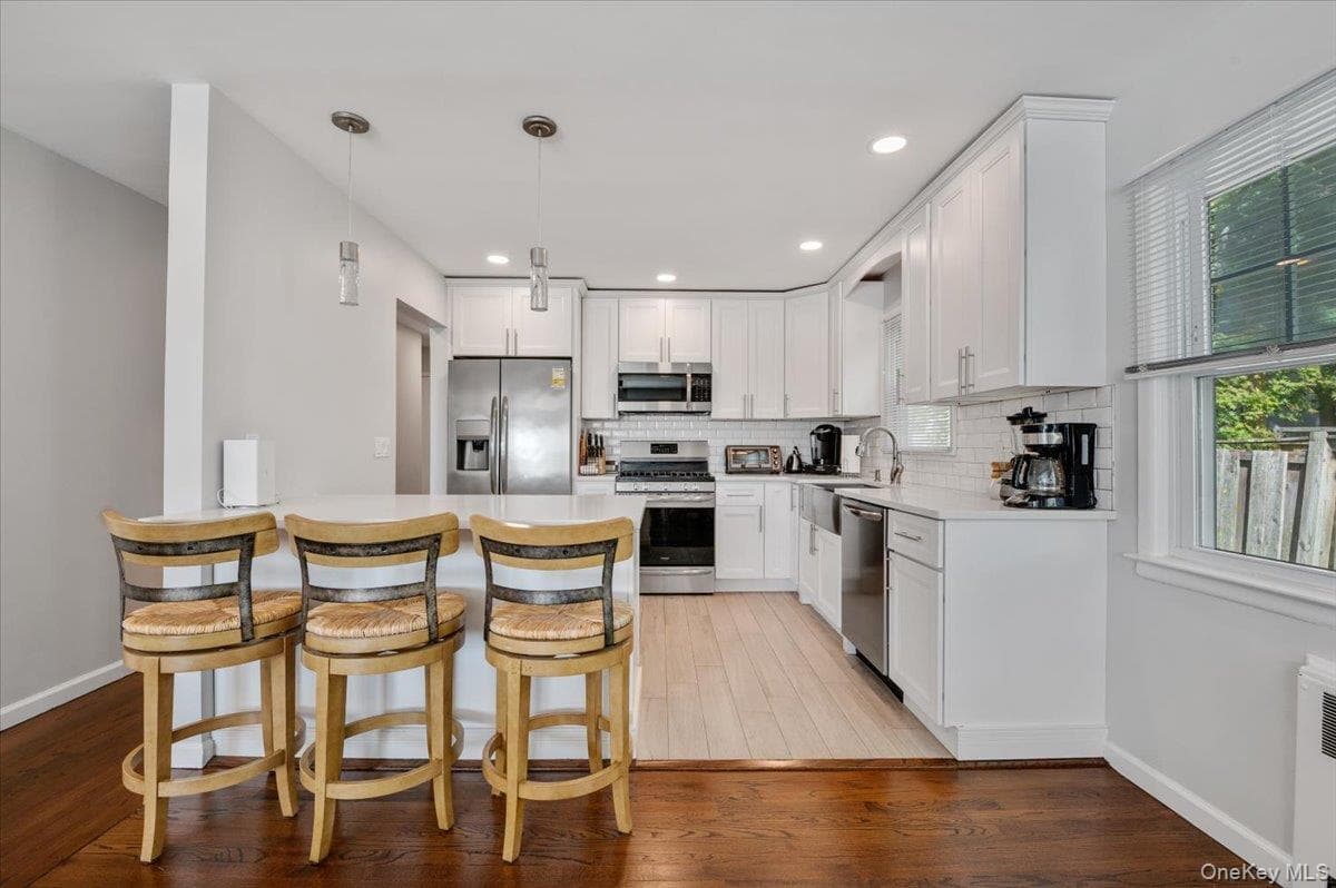 845 E Walnut Street thumbnail 4