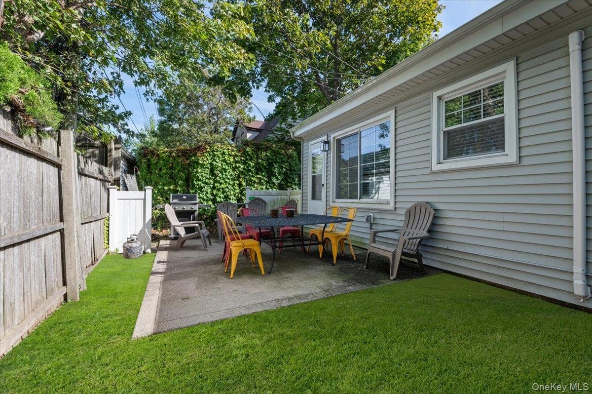 845 E Walnut Street thumbnail 32