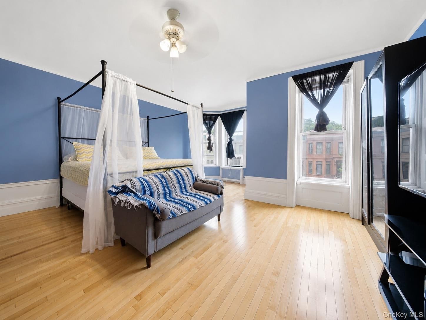 210 Brooklyn Avenue thumbnail 13