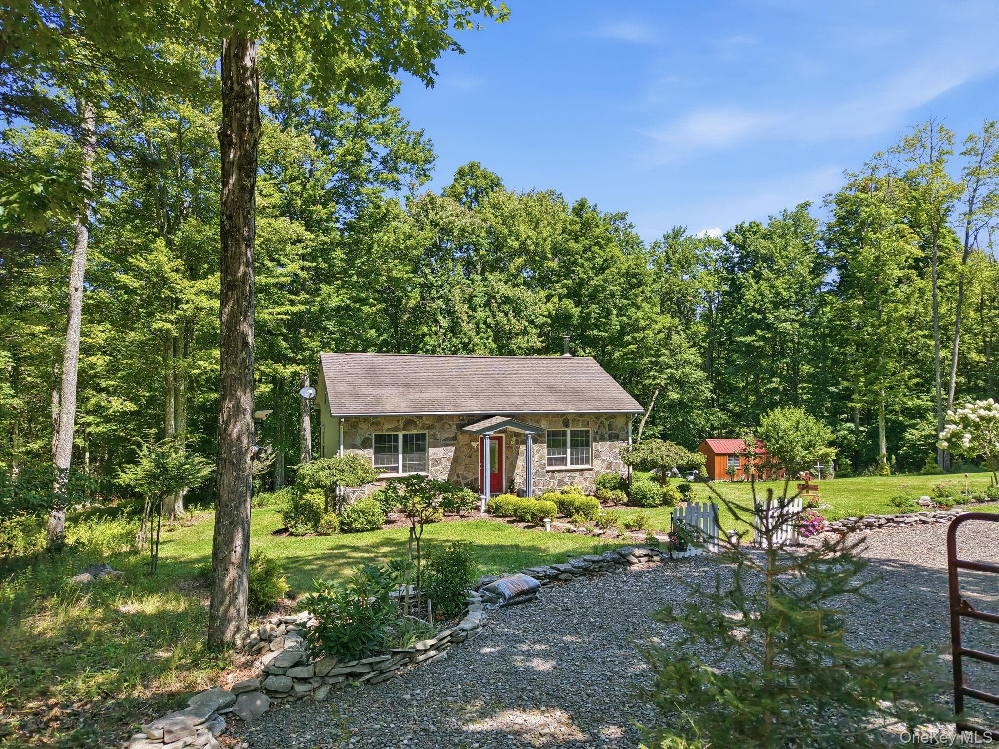 661 Oak Ridge Road photo 1