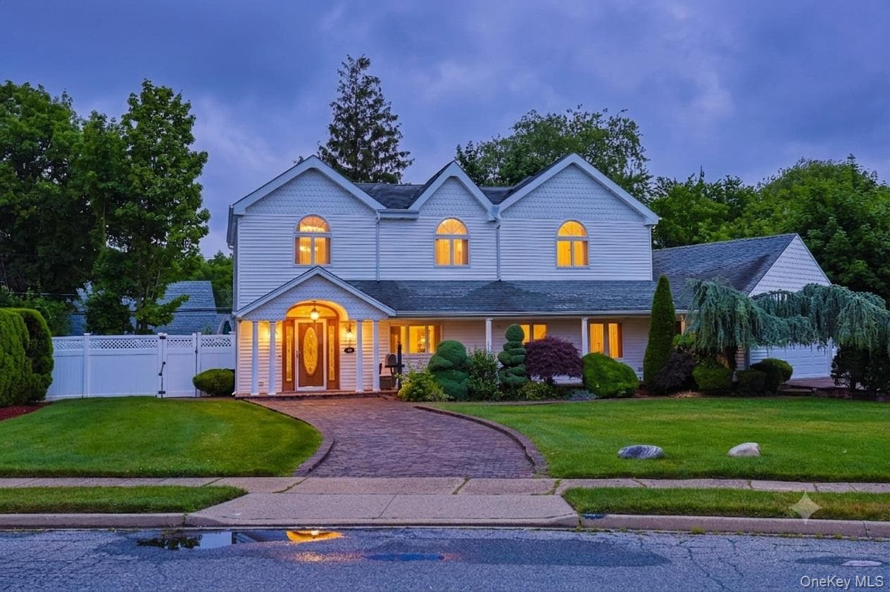 79 Constellation Road photo 1