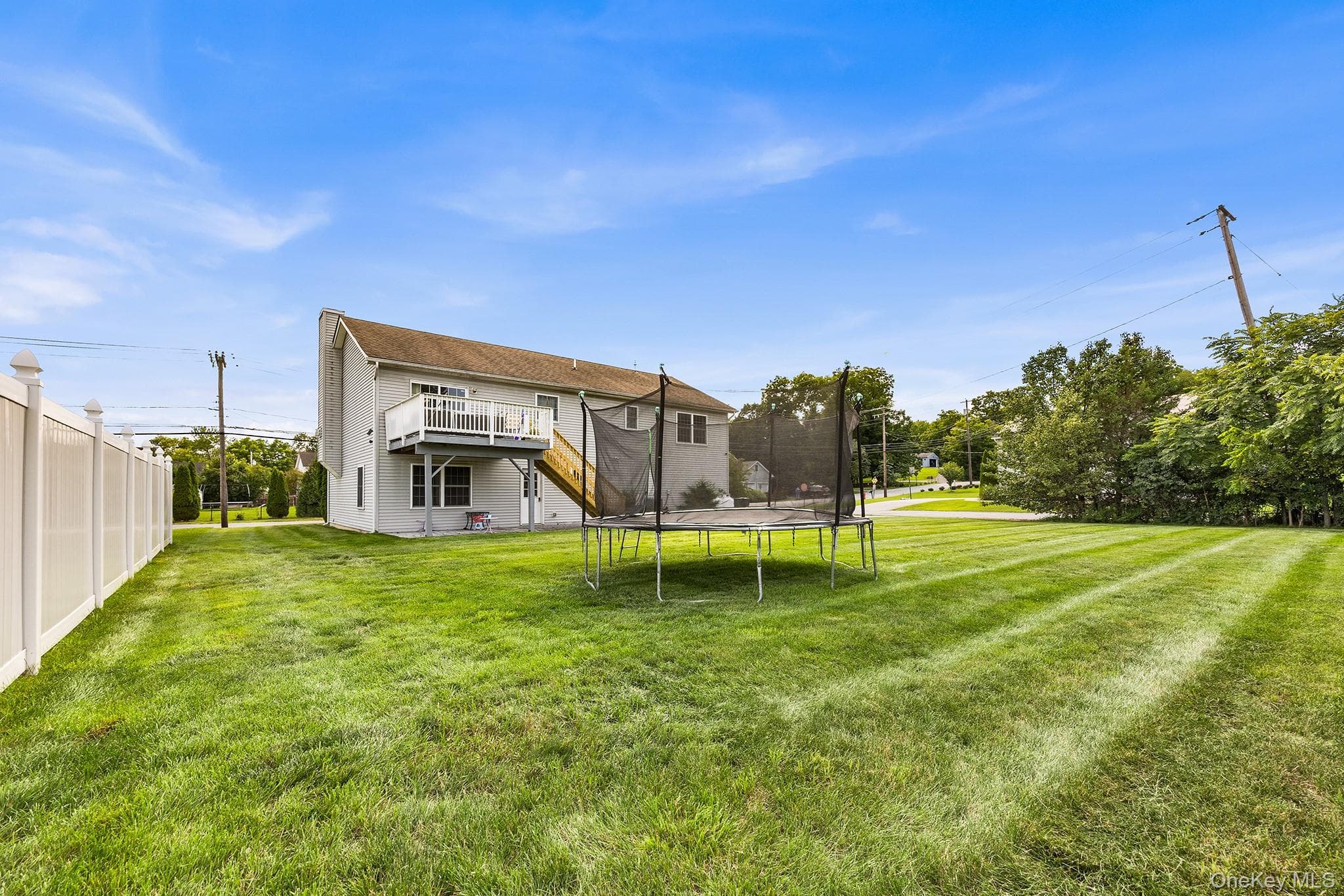 1 Sanford Avenue thumbnail 31