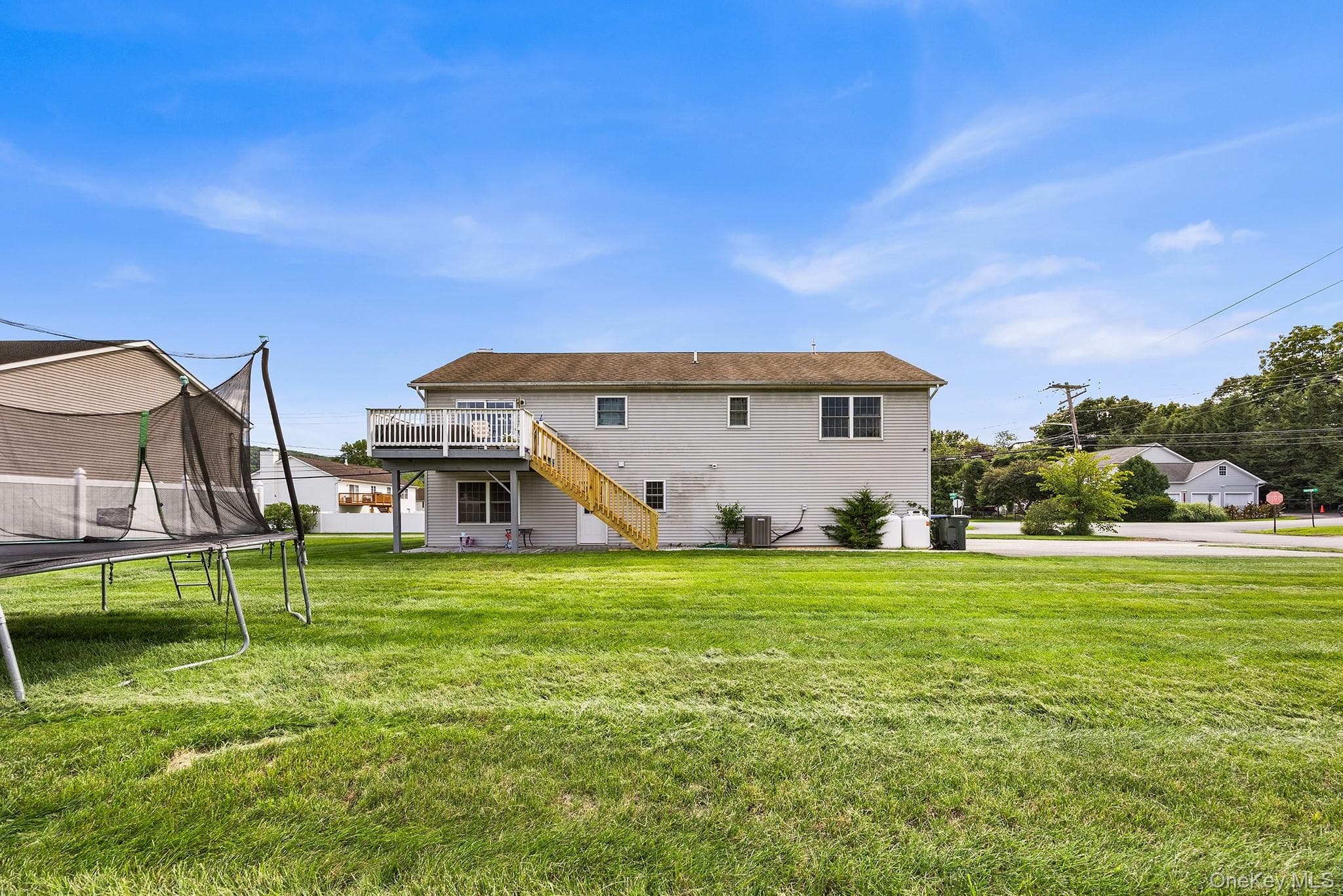 1 Sanford Avenue thumbnail 30