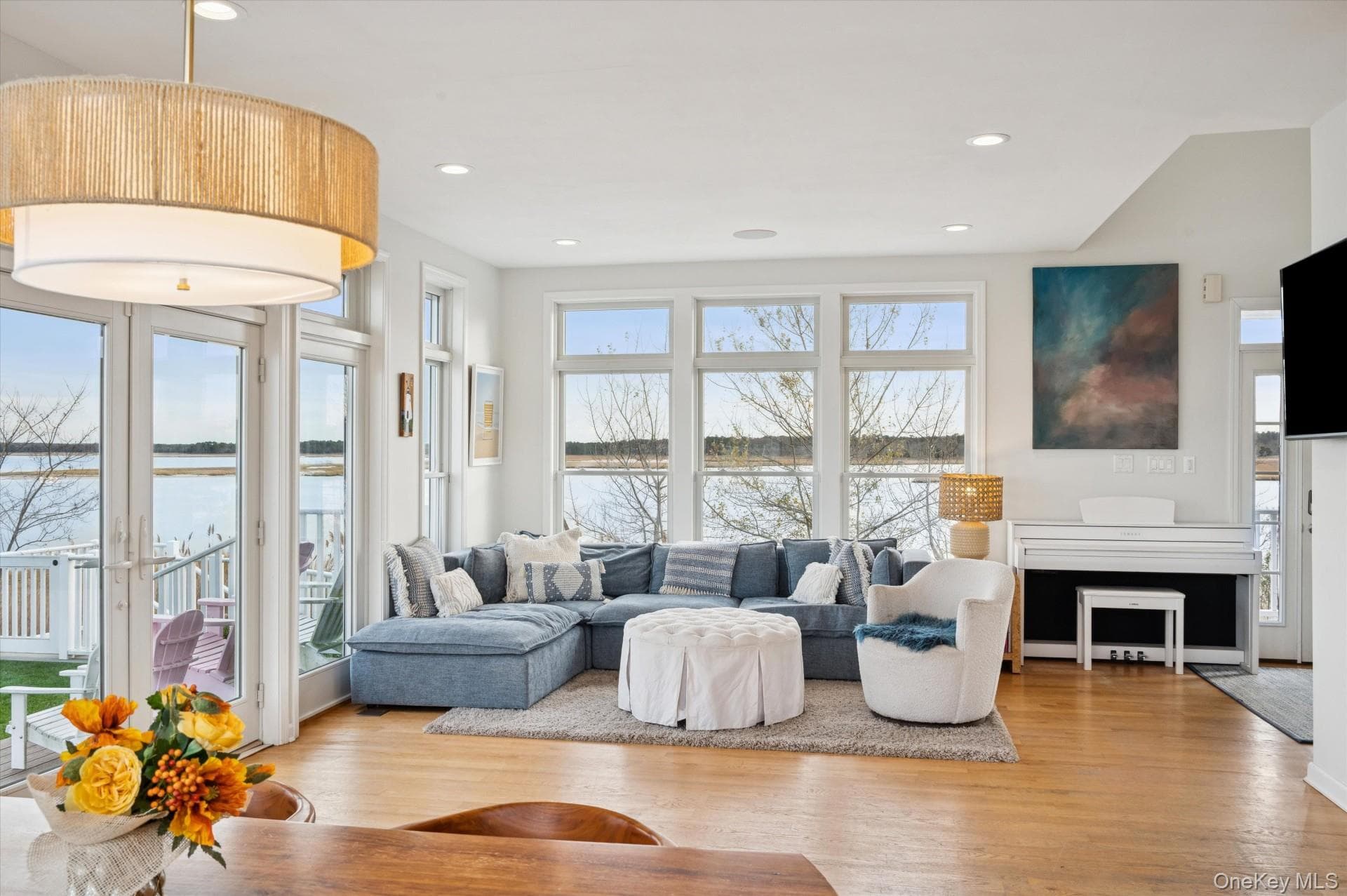 112 Pine Avenue thumbnail 16