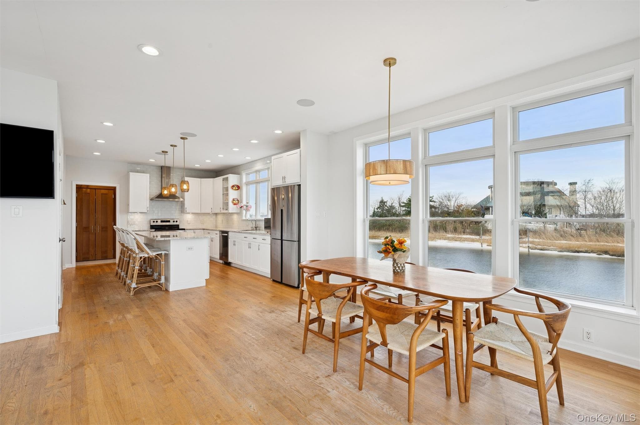 112 Pine Avenue thumbnail 7