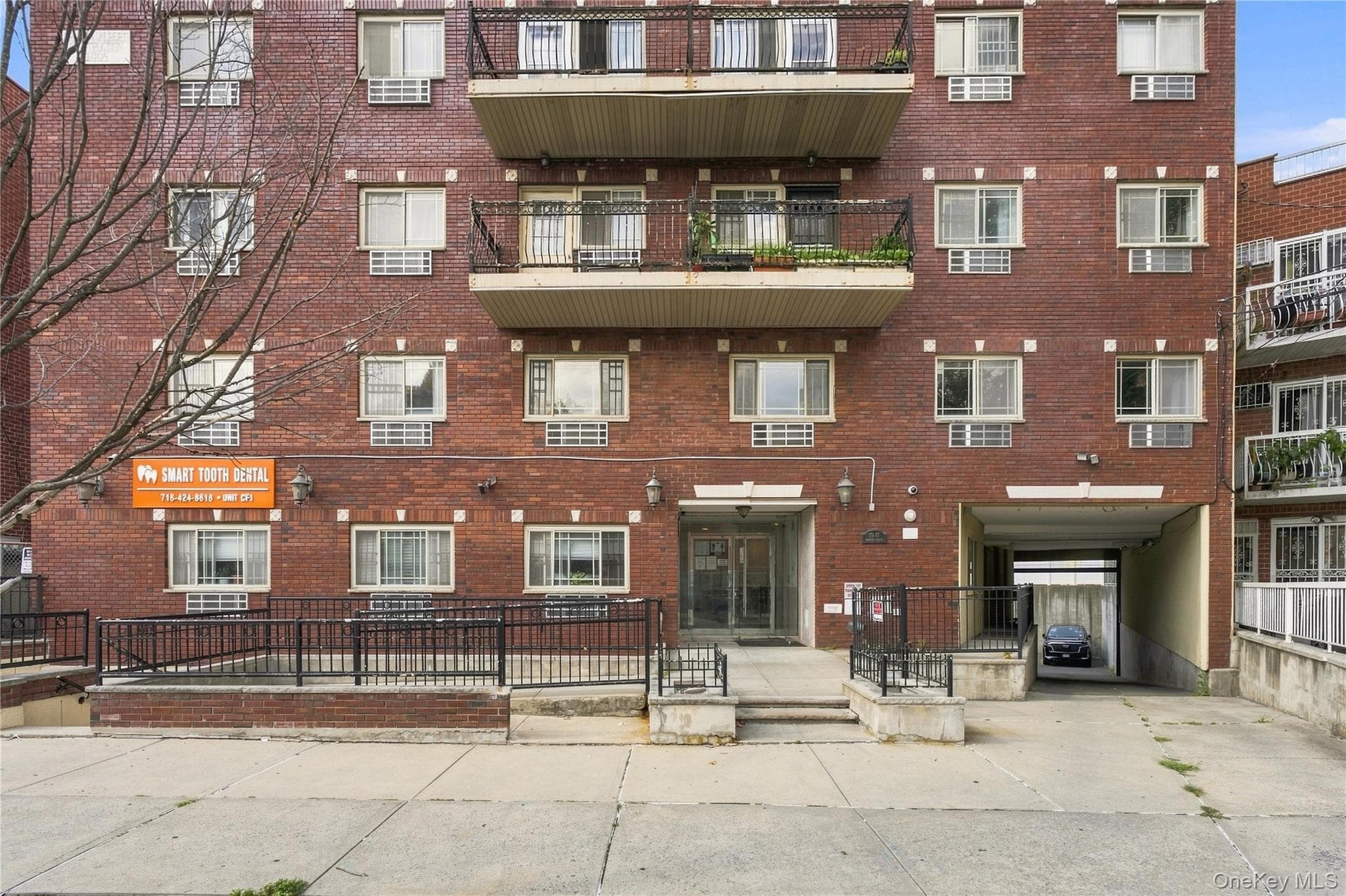 7617 46th Avenue Unit: 2C, Elmhurst