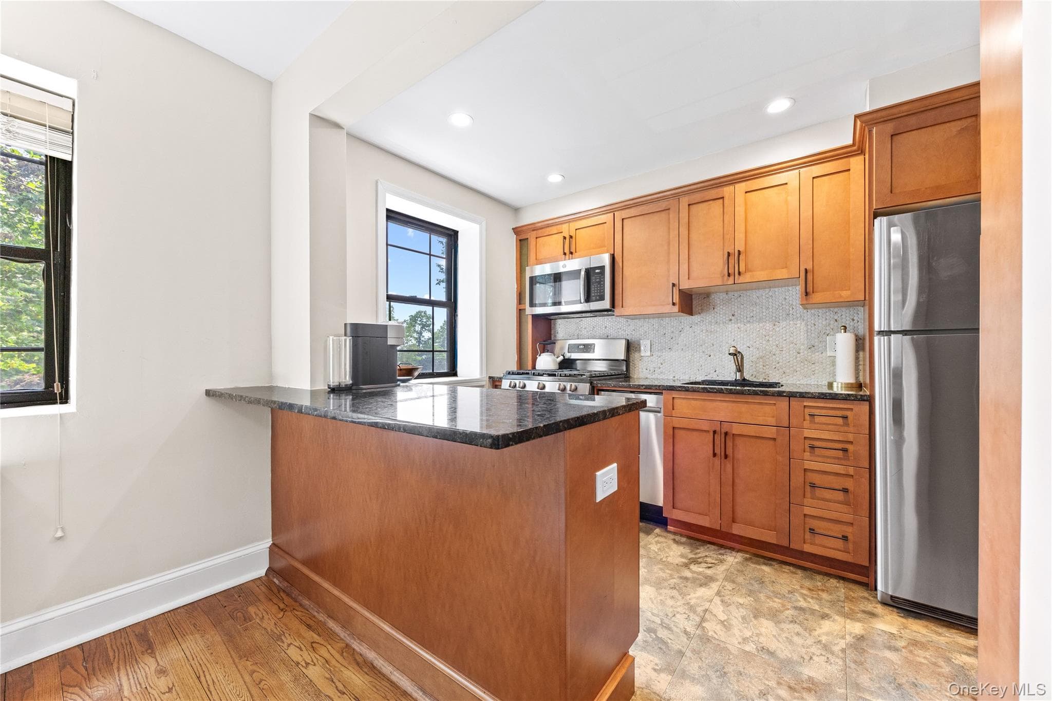 20 Manchester Road Unit: 2L thumbnail 4