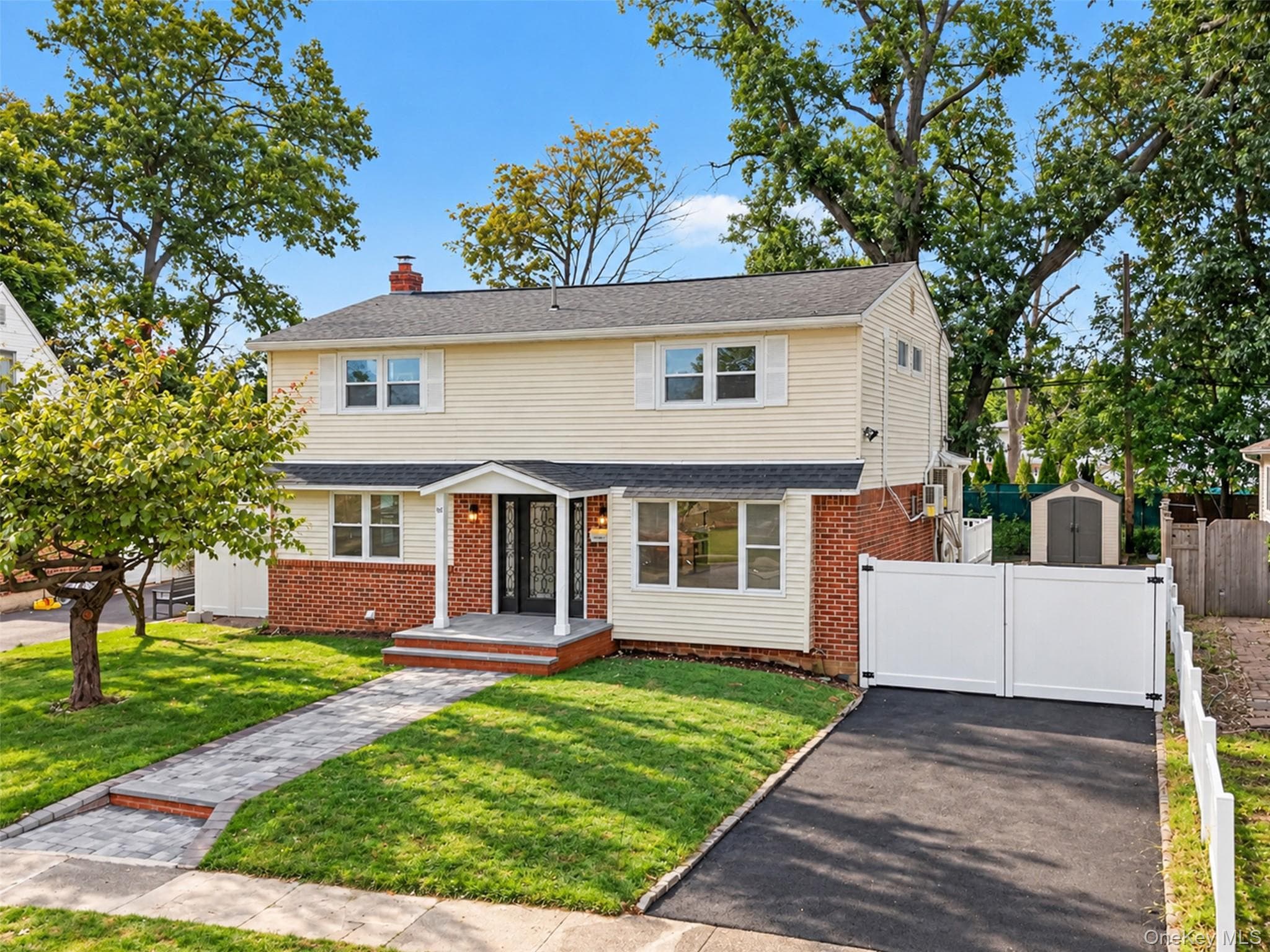 58 Willets Drive thumbnail 2