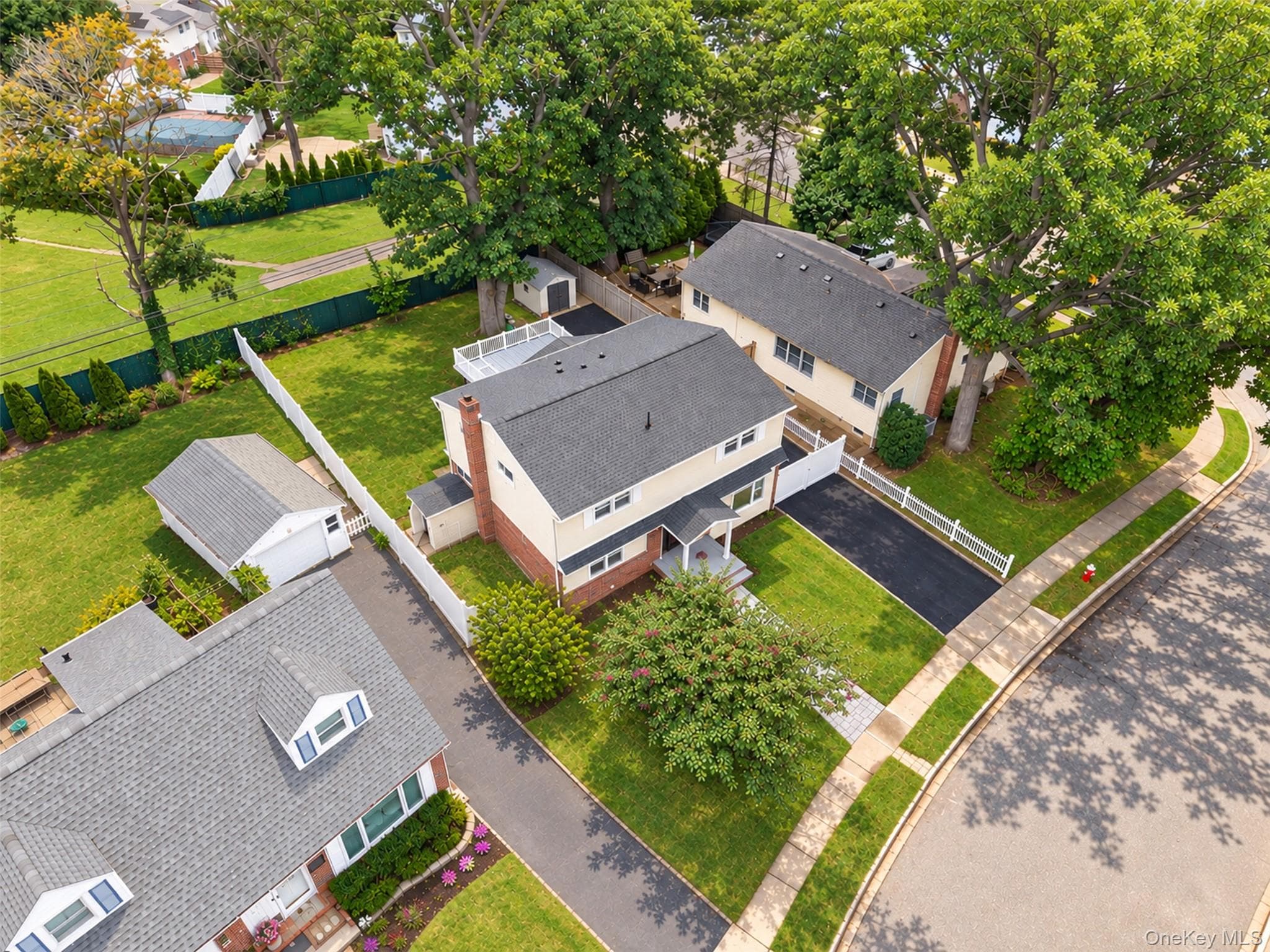 58 Willets Drive thumbnail 24
