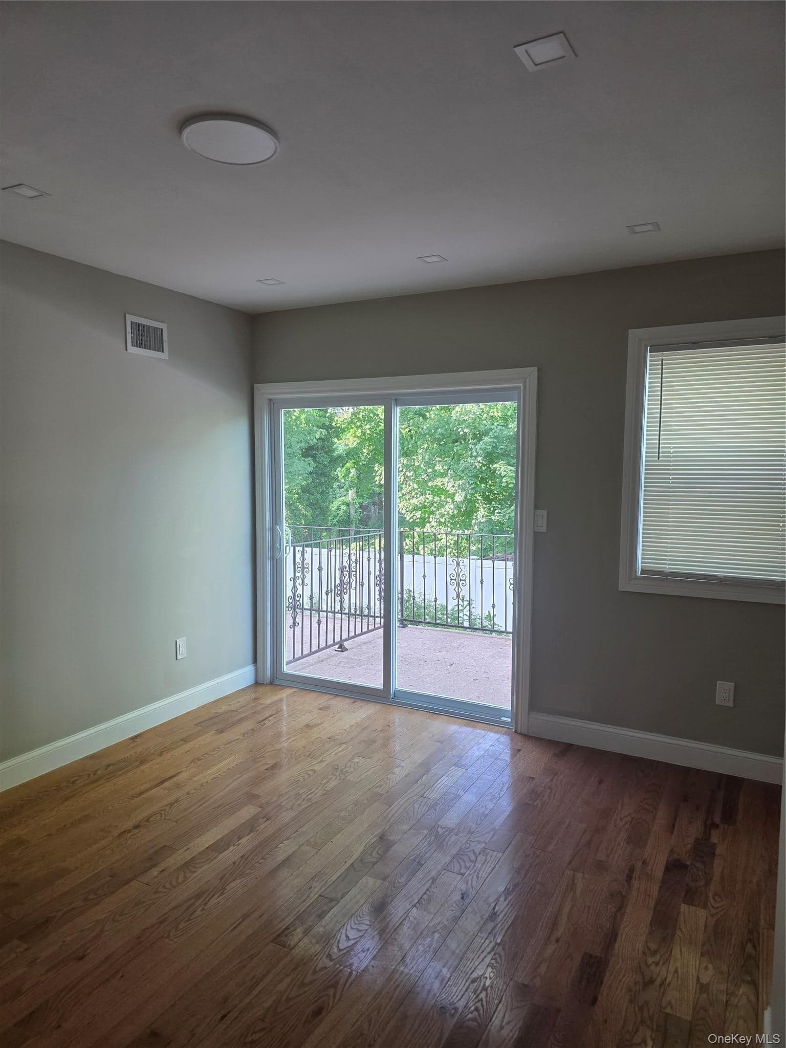 1720 New Haven Avenue thumbnail 12