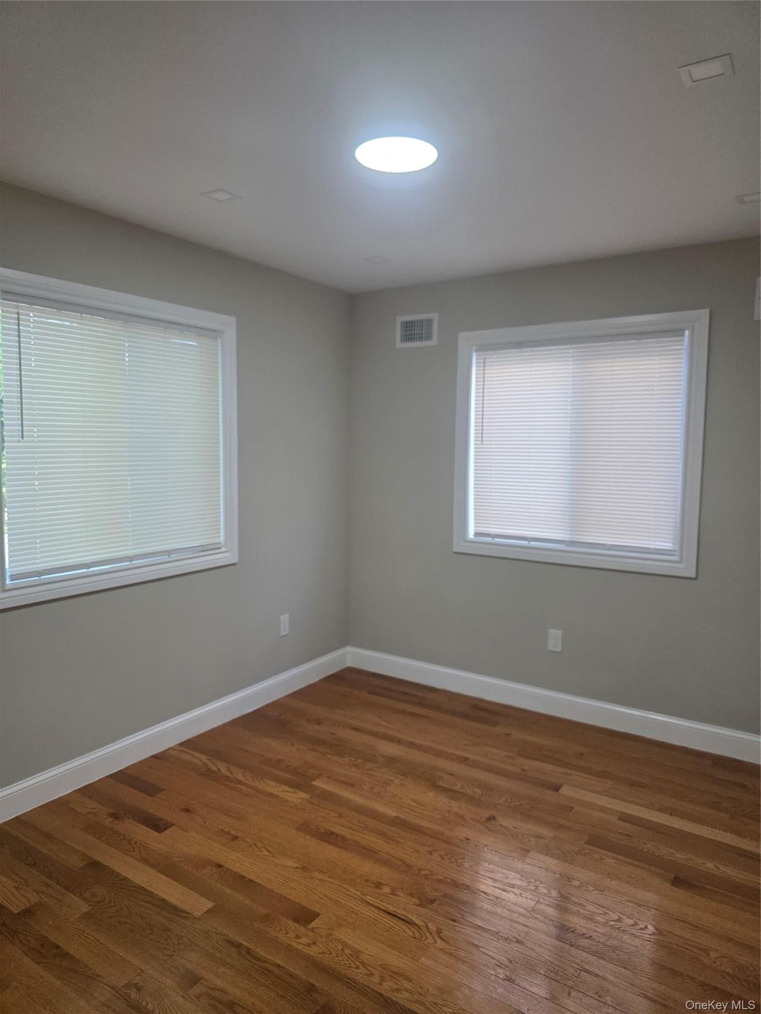1720 New Haven Avenue thumbnail 13