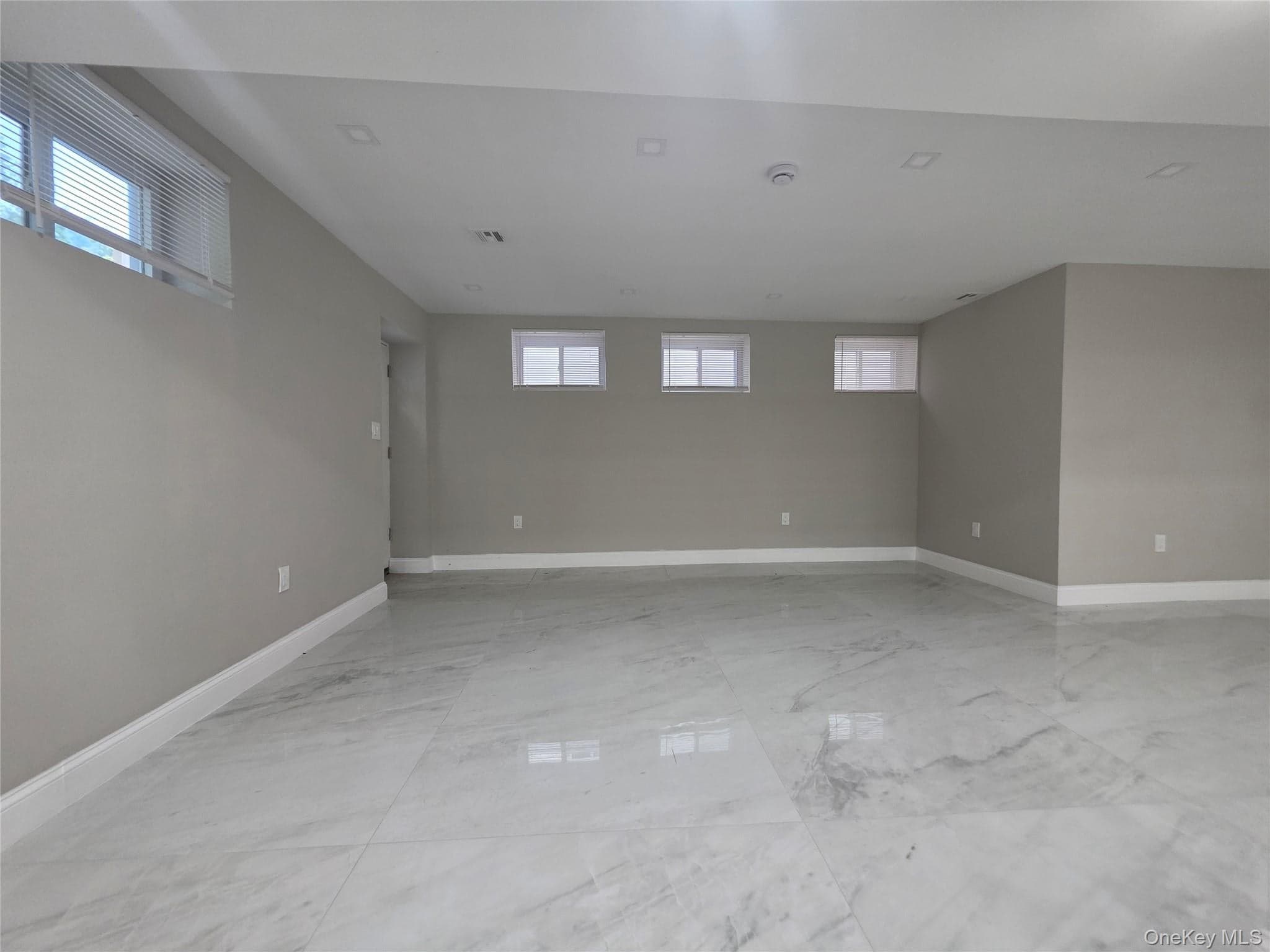 1720 New Haven Avenue thumbnail 22