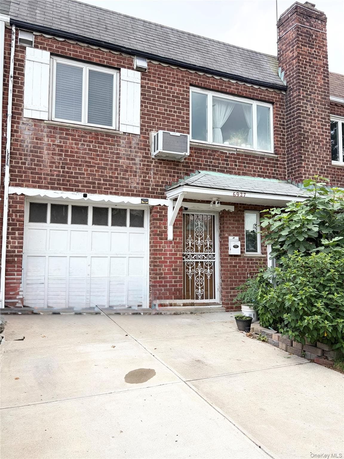 6927 169th Street photo 1