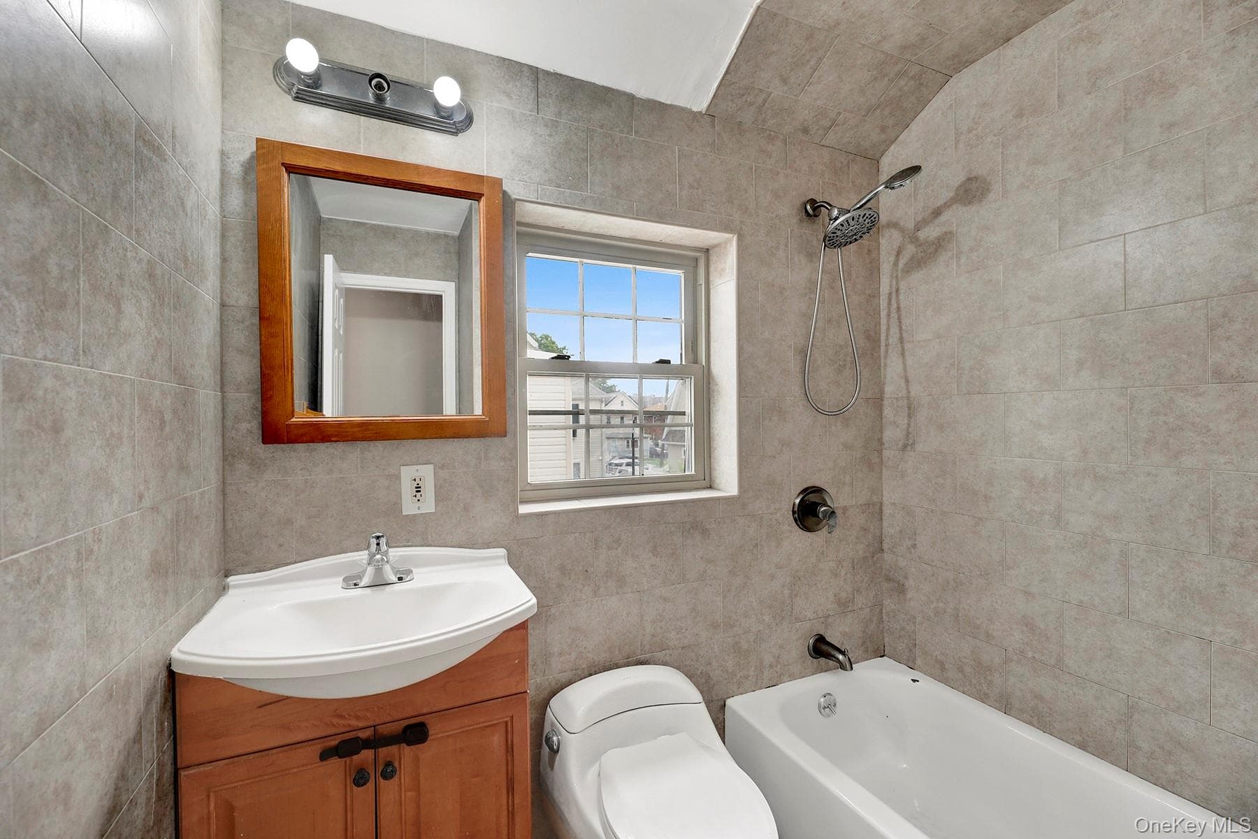 15714 Baisley Boulevard thumbnail 22