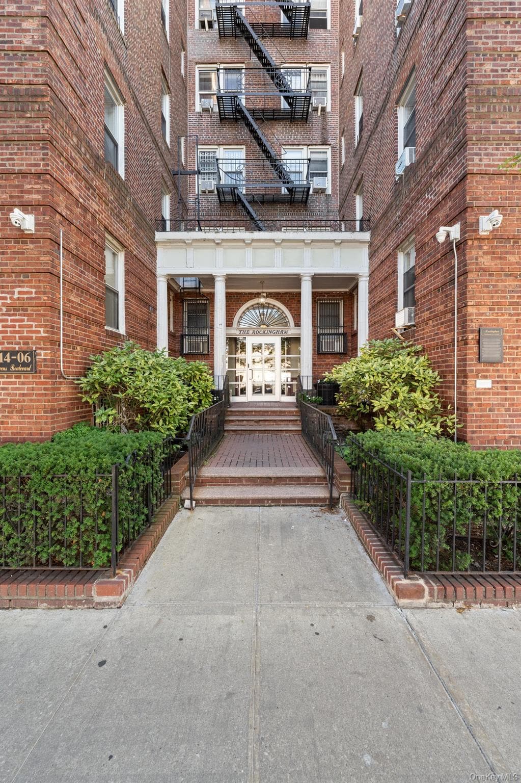 114-06 Queens Blvd Blvd Unit: D9 thumbnail 24