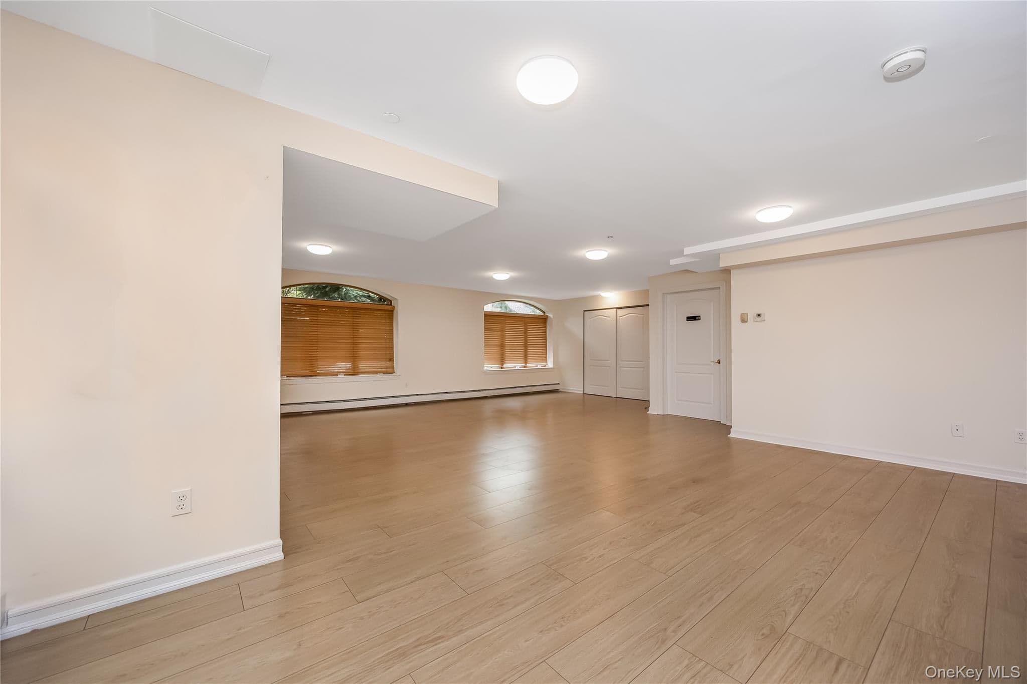 66-06 70th Street Unit: R5 thumbnail 8
