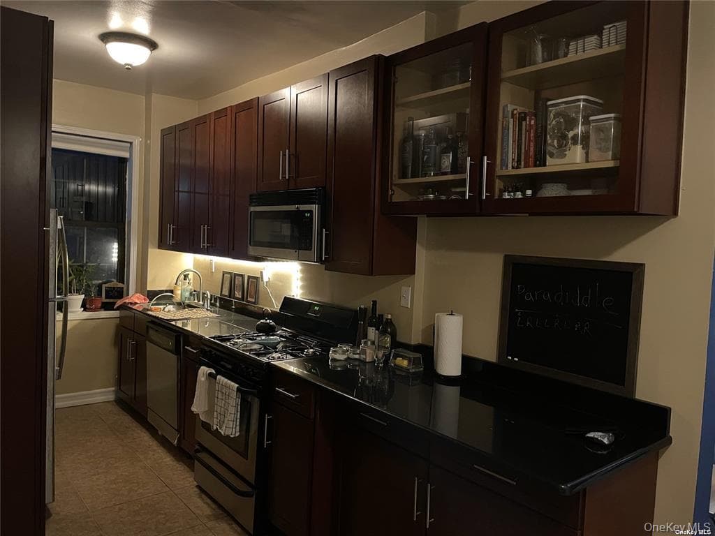 840 Bronx River Road Unit: 3B thumbnail 2
