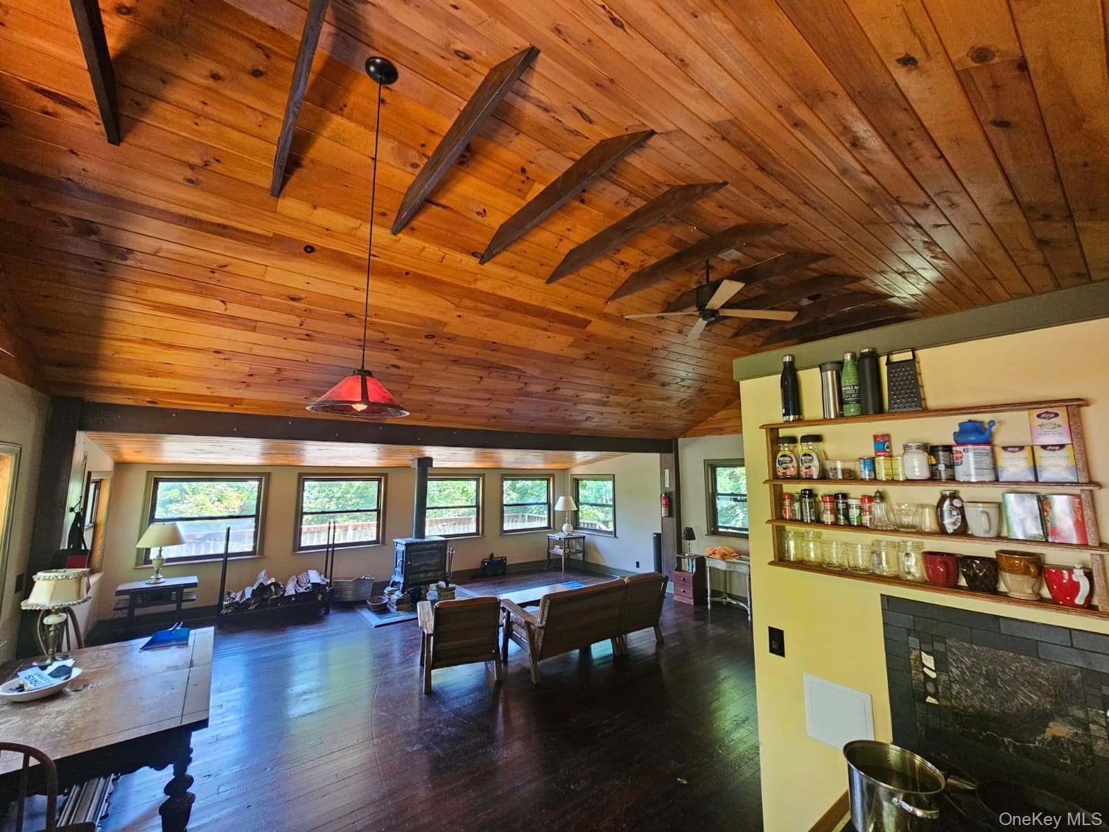 211 Brook Trail thumbnail 9