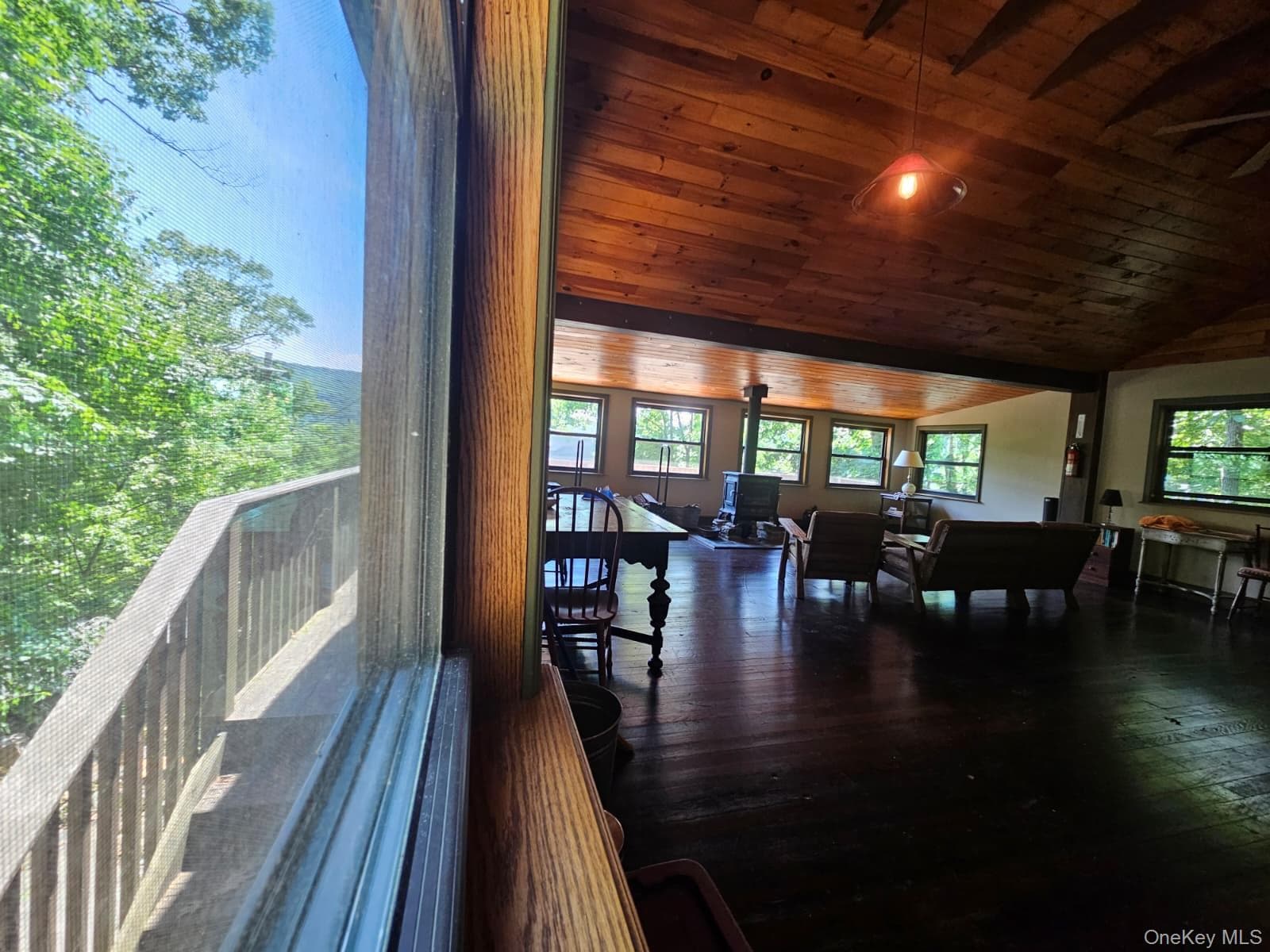 211 Brook Trail thumbnail 7