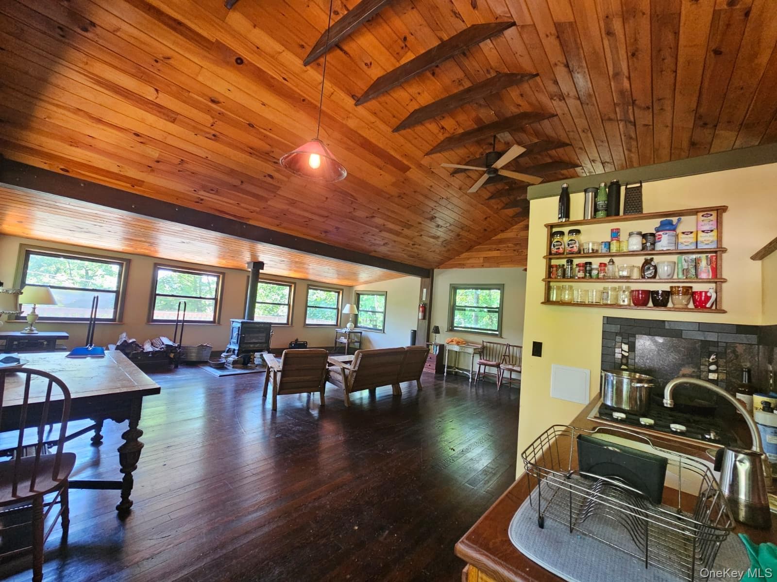 211 Brook Trail thumbnail 10