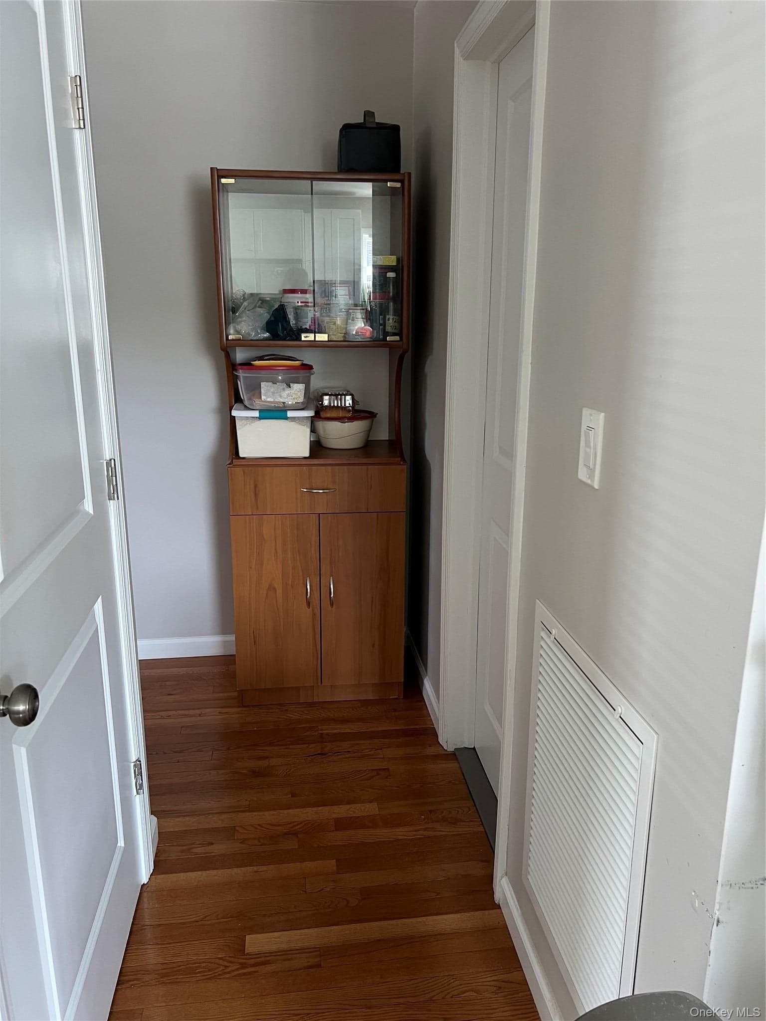 445 Albany Avenue thumbnail 13