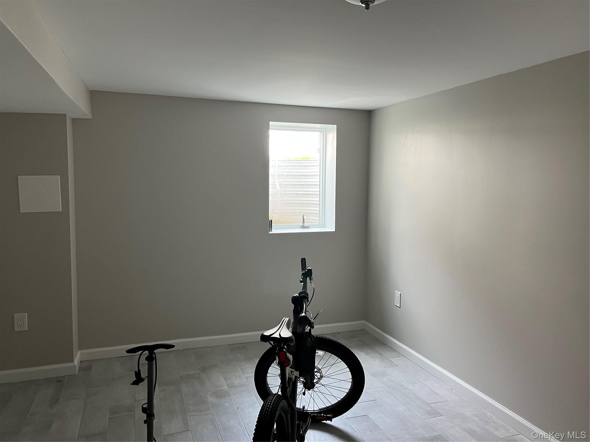 445 Albany Avenue thumbnail 12