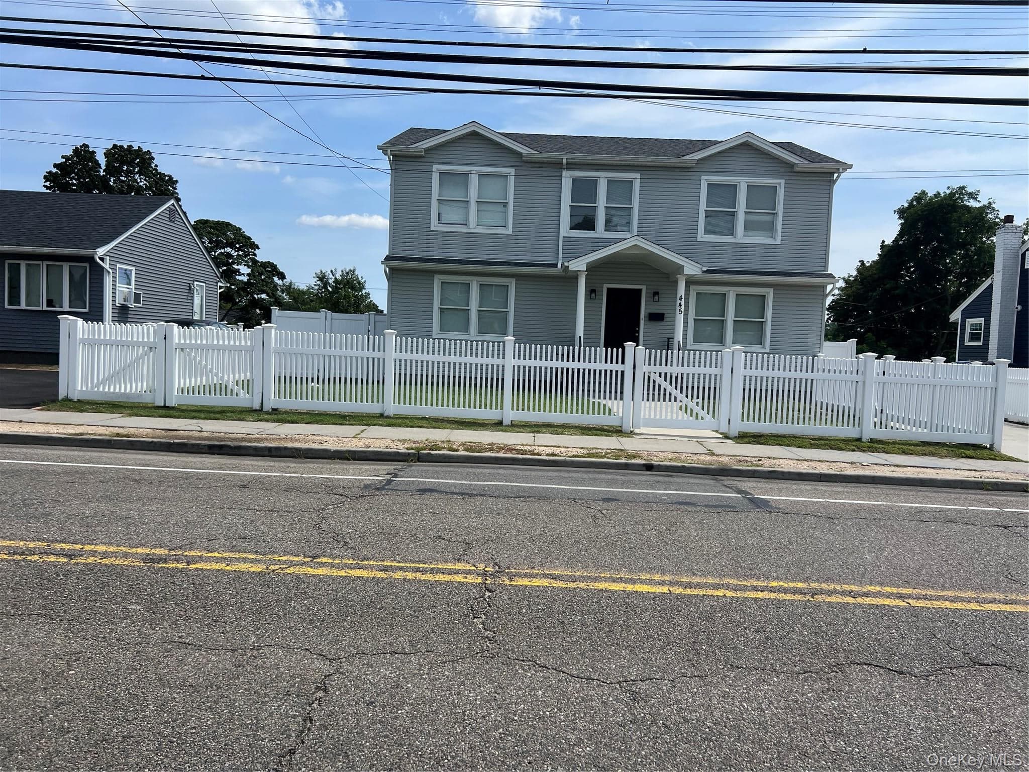 445 Albany Avenue thumbnail 18