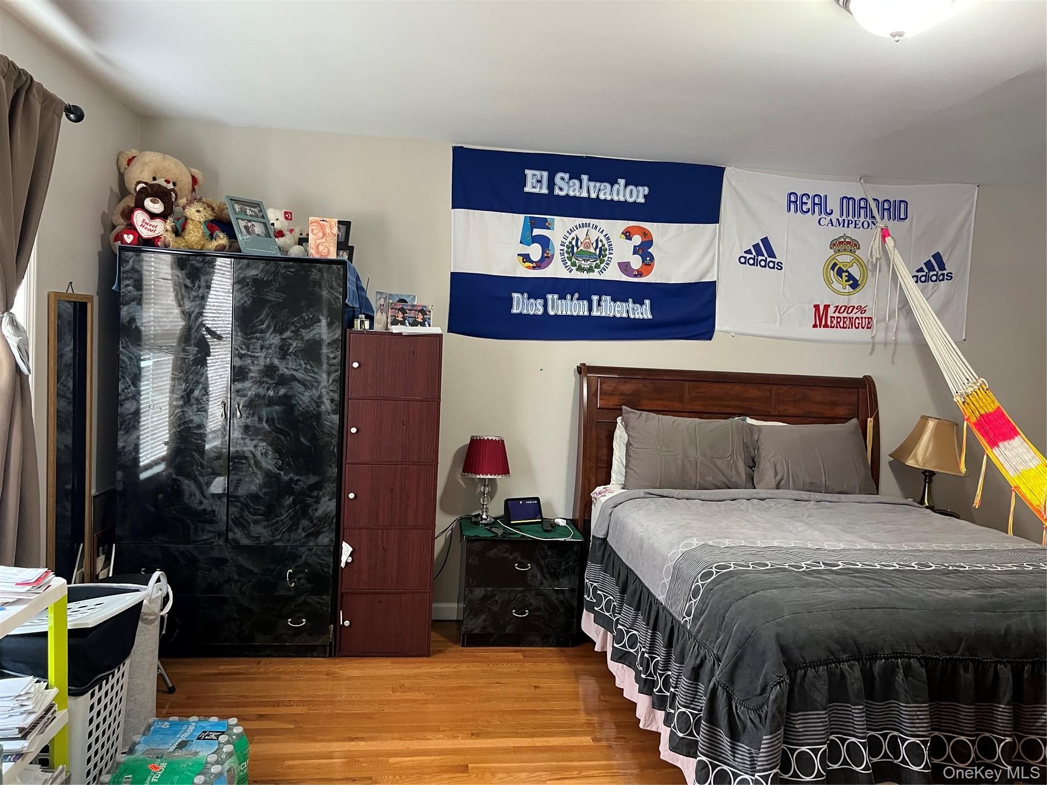 445 Albany Avenue thumbnail 4