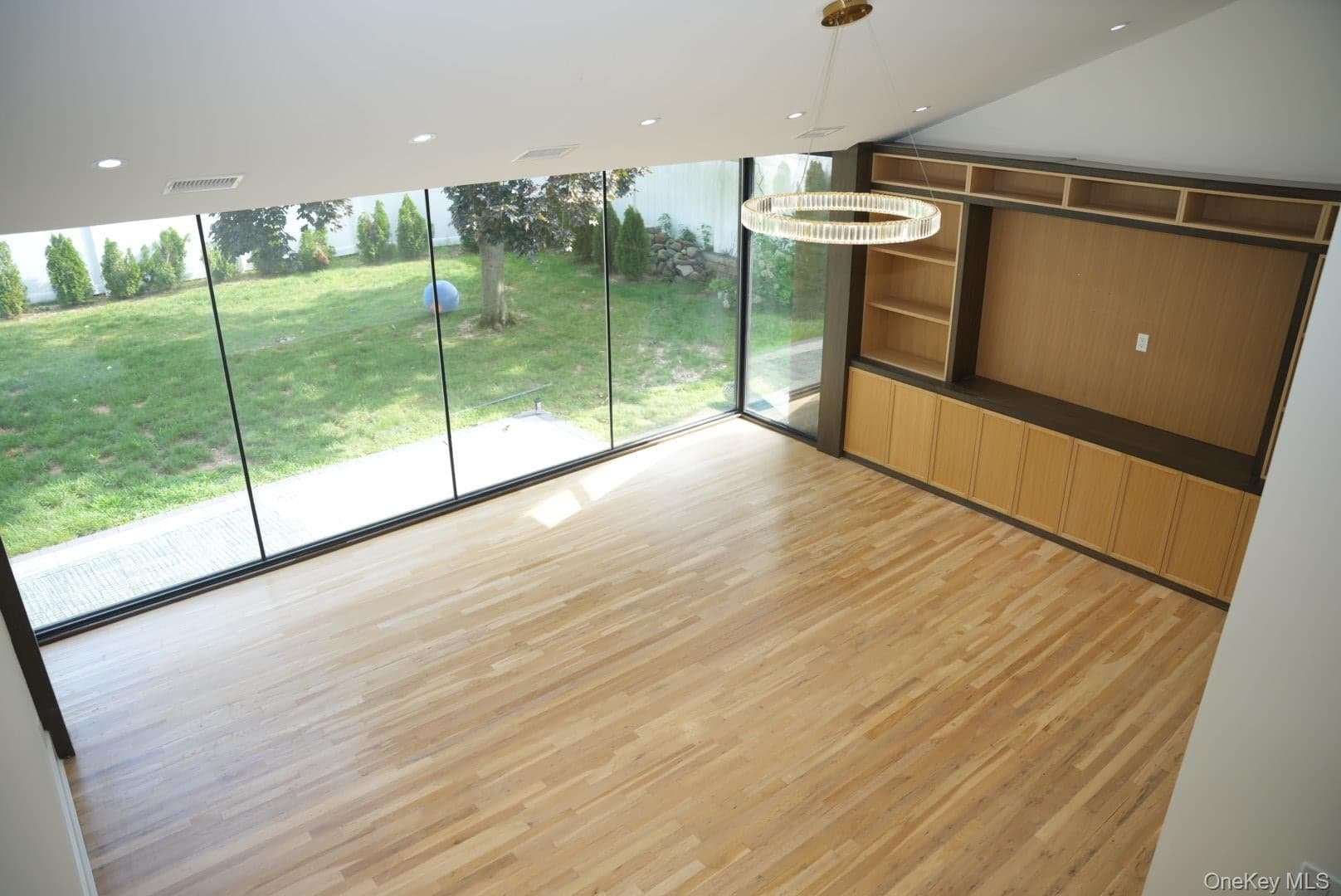21 Wesleyan Road thumbnail 12