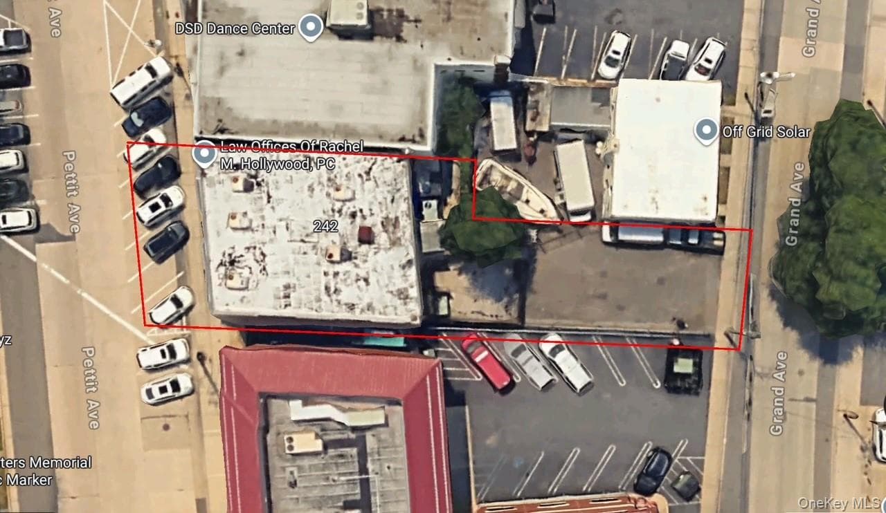 2600-2610 Pettit Avenue thumbnail 16