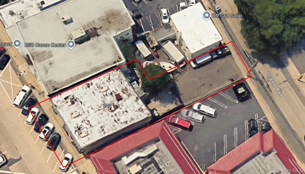 2600-2610 Pettit Avenue thumbnail 2