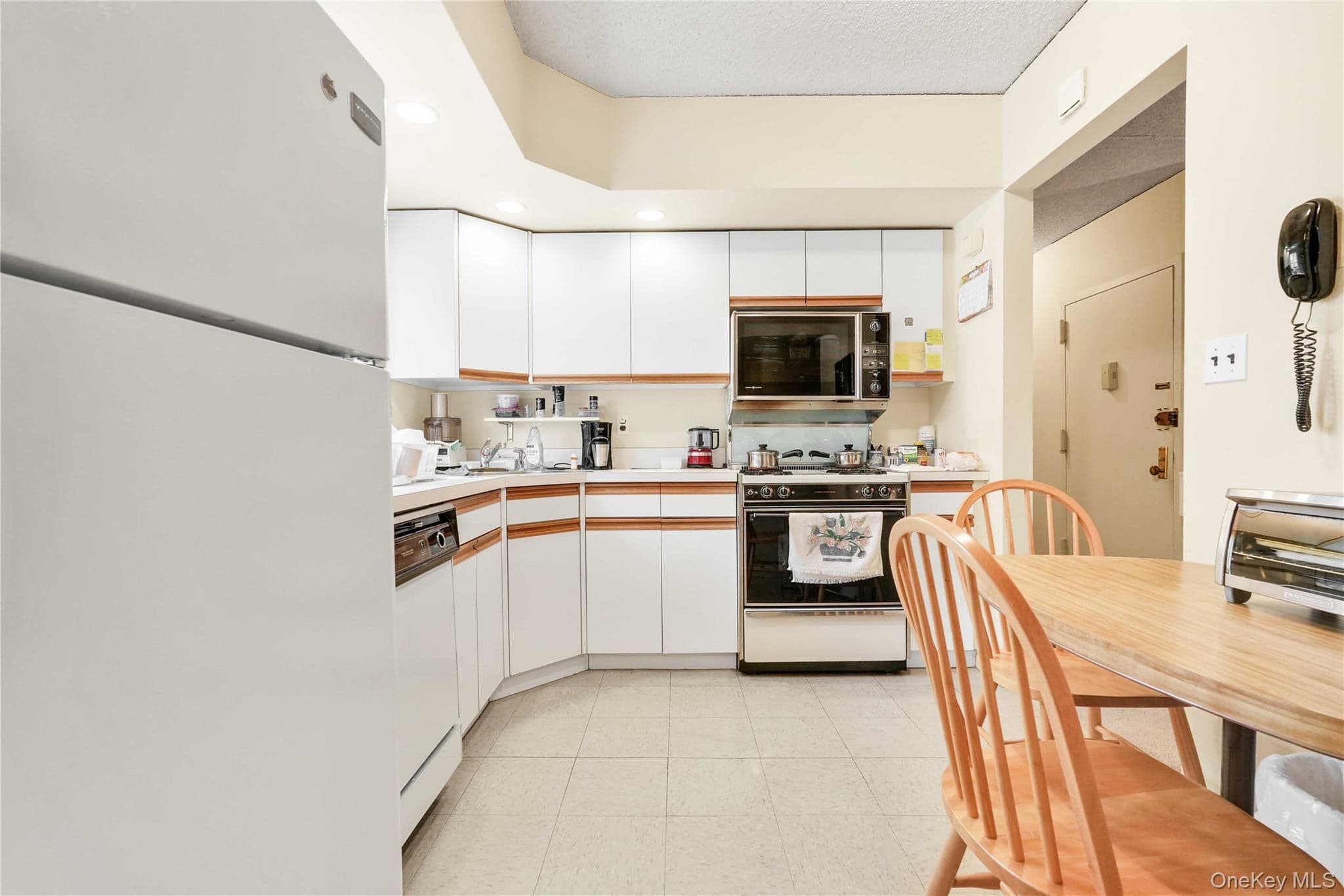 71-48 162nd Street Unit: 3 thumbnail 6