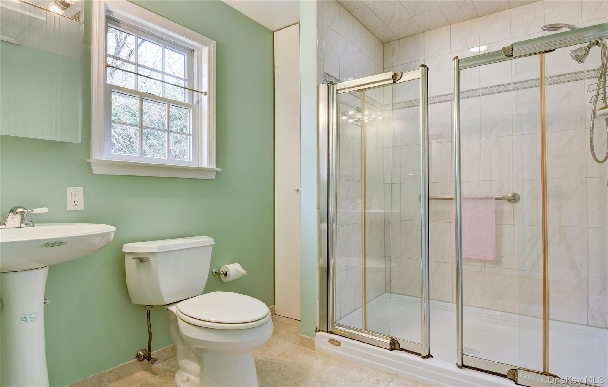 61 Kathwood Road thumbnail 22