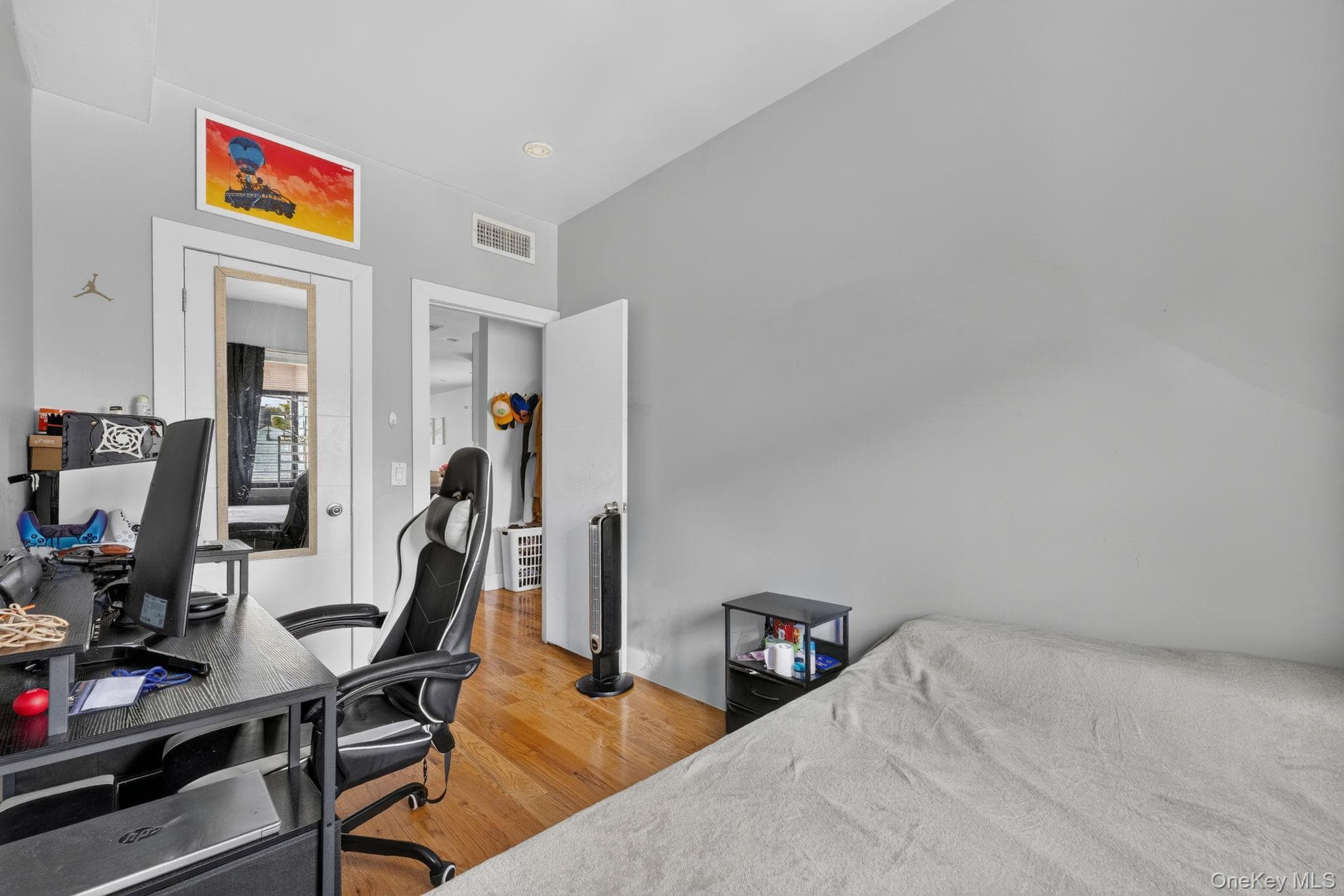 1269 E 94th Street thumbnail 7