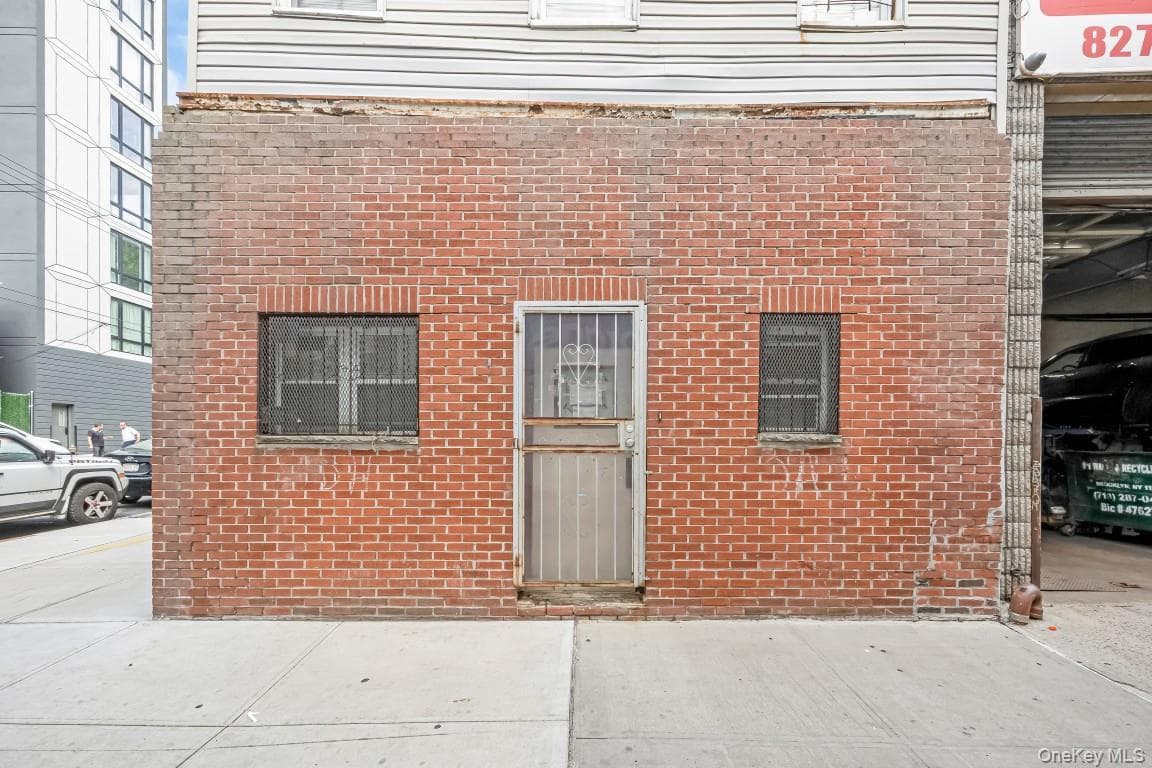 2693 Fulton Street thumbnail 3