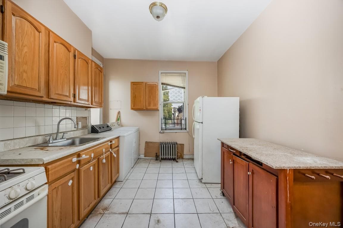 2693 Fulton Street thumbnail 15