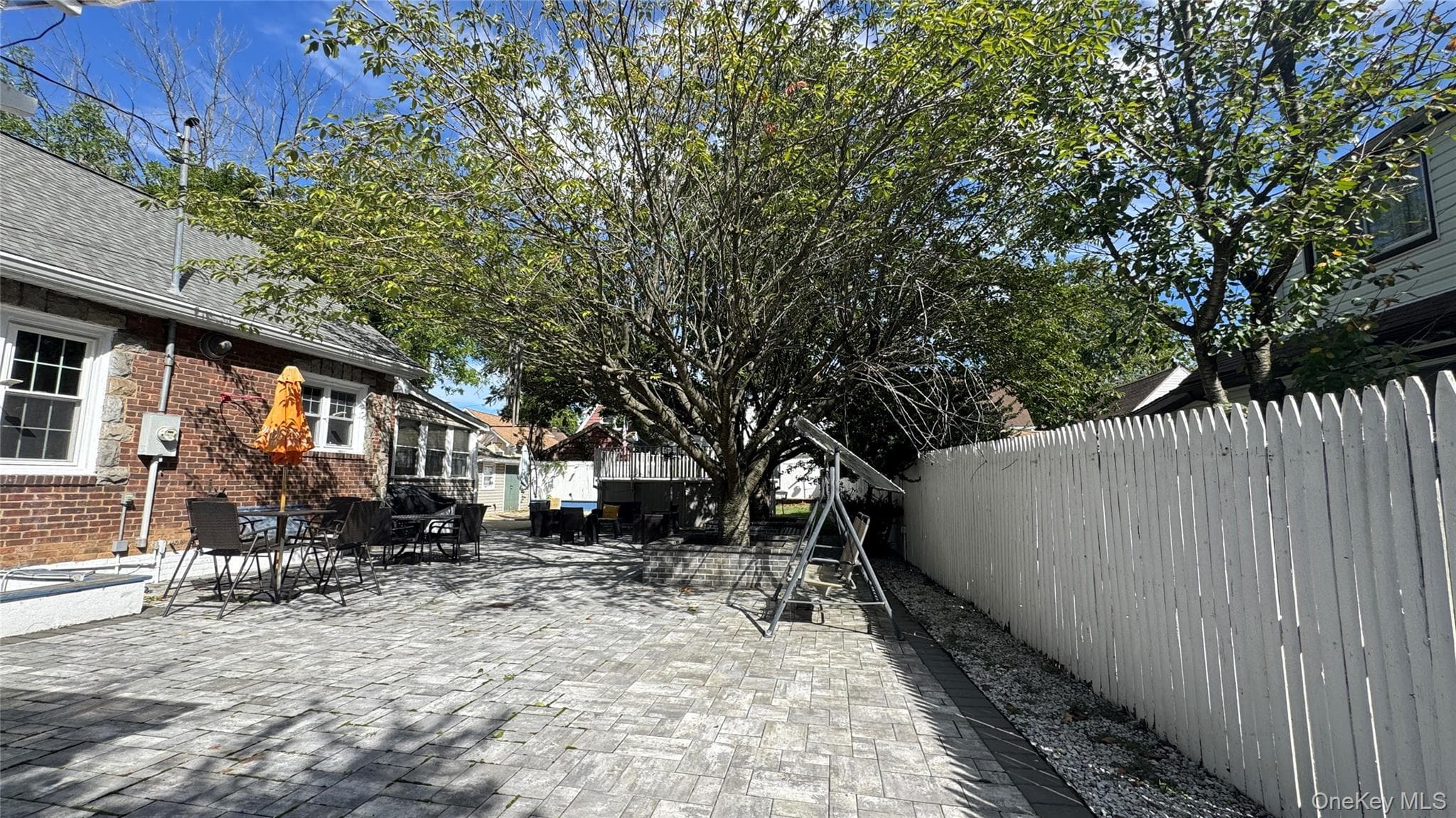 1905 Bryant Place thumbnail 11