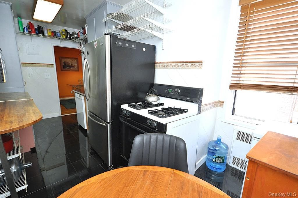 491 Riverdale Avenue Unit: 6D thumbnail 11