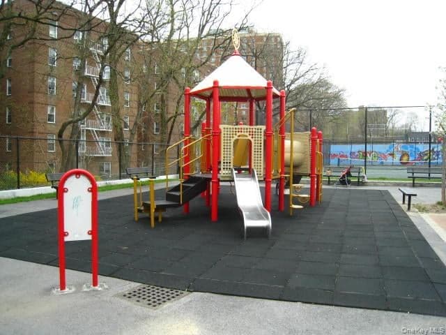 491 Riverdale Avenue Unit: 6D thumbnail 26