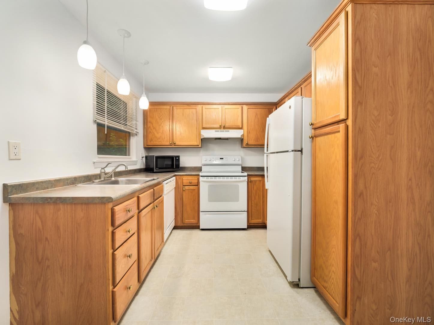 337 Sierra Vista Lane thumbnail 10