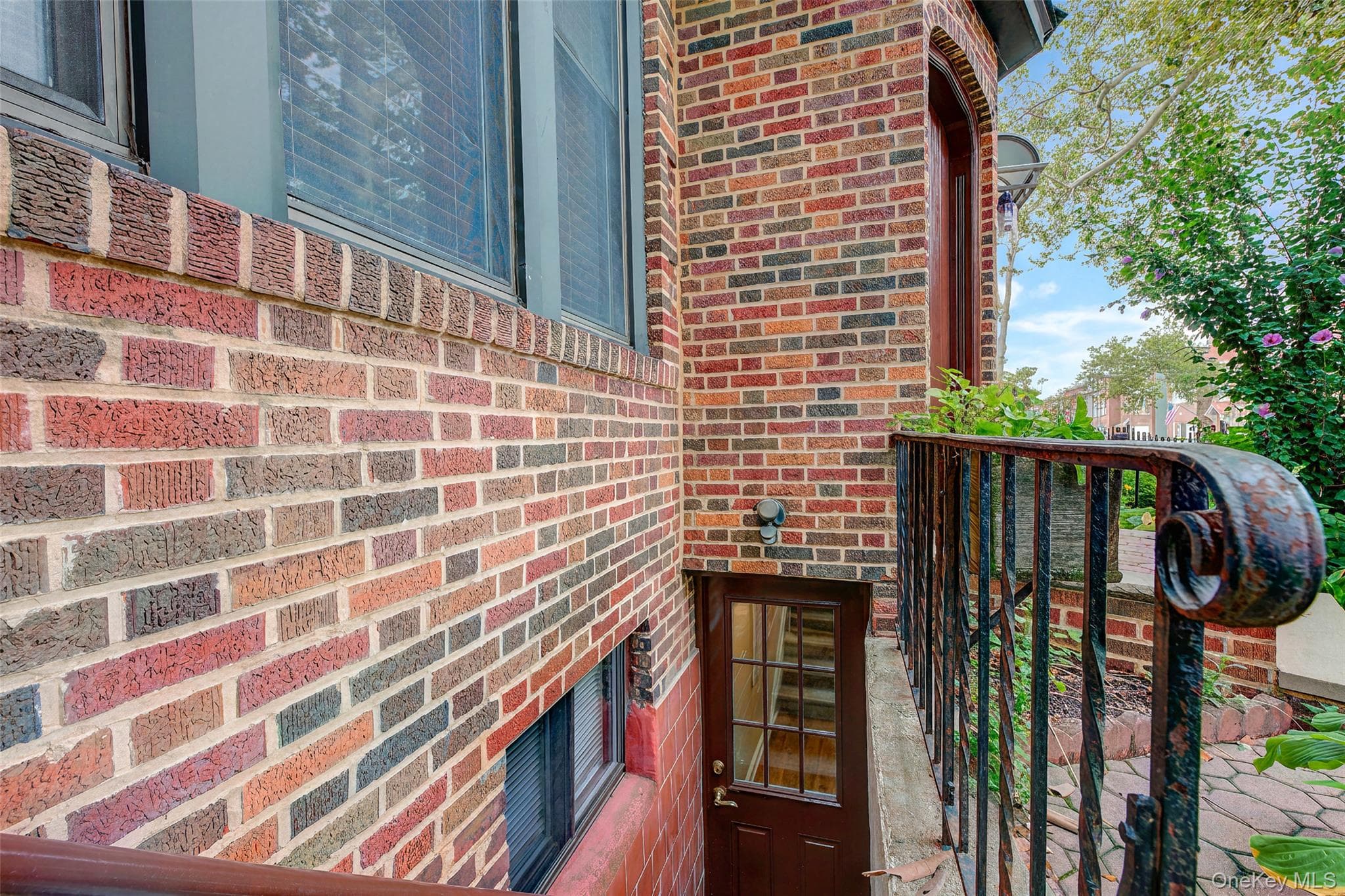 30-34 85th Street thumbnail 3