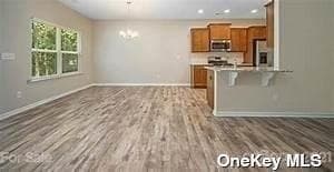 1472 Blake Avenue thumbnail 4