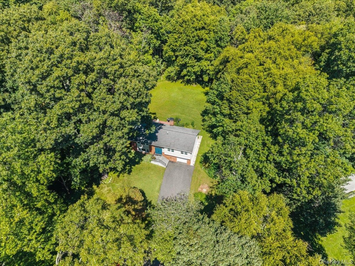 24 Willow Place thumbnail 3