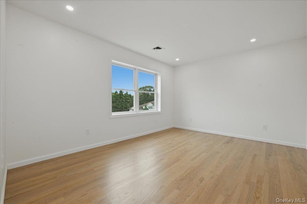 616 Harless Place thumbnail 25