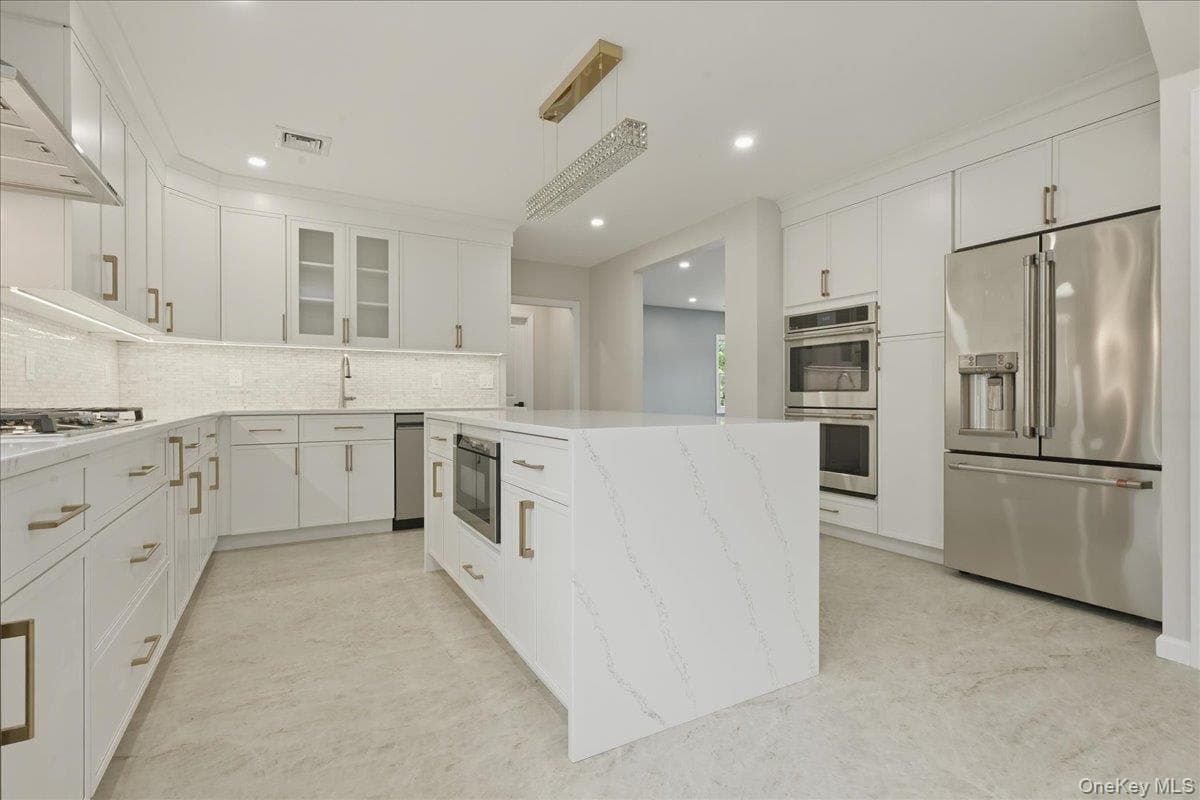 616 Harless Place thumbnail 10