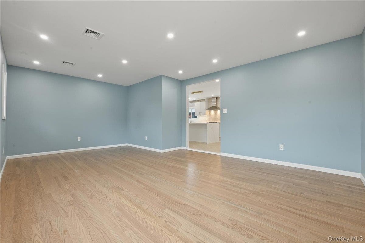 616 Harless Place thumbnail 11